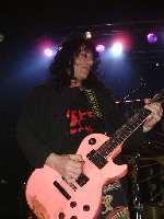 Adam Bomb 03 Hans Clijnk_thumb