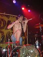 Adam Bomb 05 Hans Clijnk_thumb