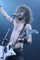 Airbourne 01 Hans Clijnk_thumb