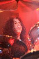 Armored-Saint-04-Hans-Clijnk_thumb