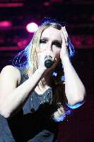 Guano-Apes-01-Hans-Clijnk_thumb