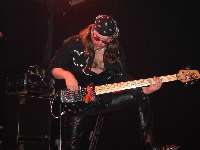 Joe Bonamassa 01 Hans Clijnk_thumb