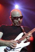 Joe Satriani 01 Hans Clijnk_thumb