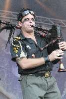 Tanzwut 02 Hans Clijnk_thumb