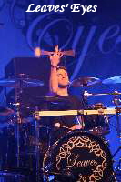 01-Leaves-Eyes-MFVF11-Hans-Clijnk_thumb