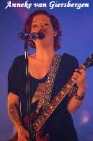 03-Anneke-Van-Giersbergen-MFVF11-Hans-Clijnk_thumb