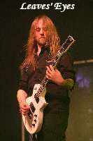 07-Leaves-Eyes-MFVF11-Hans-Clijnk_thumb